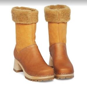 ISO SWEDISH HASBEENS Nature Shearling Boot size 39/40